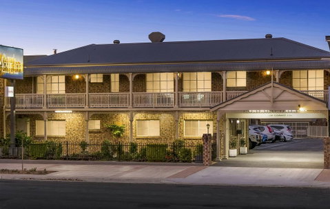 Richmond Motor Inn - Accommodation Burleigh 1
