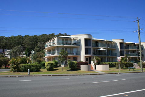 RIVERVIEW, UNIT 6, CURRUMBIN - Accommodation Burleigh 3