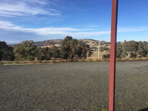 Robin Hill Retreat - Accommodation Burleigh 0