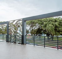 Rockingham Beachfront Apartment - Accommodation Burleigh