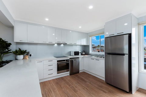 Rocky Point - Pet Friendly Accommodation For Multiple Families - Accommodation Burleigh 3