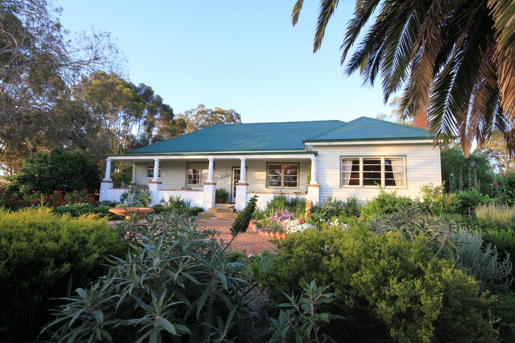 Murphys Creek VIC Accommodation Burleigh