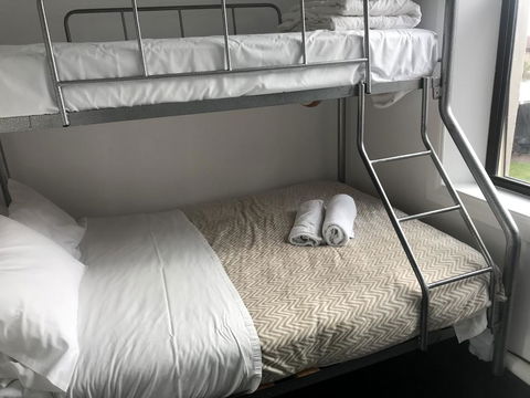 Royal Mail Hotel Kingston - Accommodation Burleigh 1