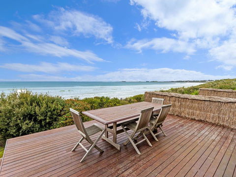 RUBY'S BEACHFRONT - Accommodation Burleigh 0
