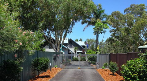 Salamander Bay Bed And Breakfast - Accommodation Burleigh 1