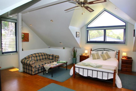 Salamander Bay Bed And Breakfast - Accommodation Burleigh 2