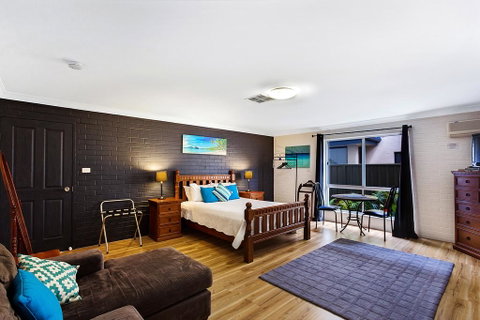Salamander Beach Accommodation - Adults Only - Accommodation Burleigh 3