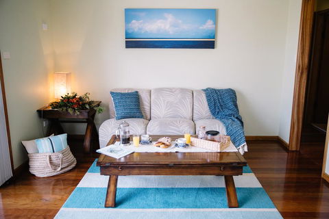 Salt Breeze - Accommodation Burleigh 2