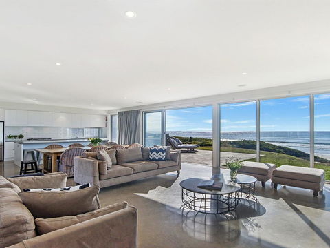 Saltwater Retreat - Accommodation Burleigh 2