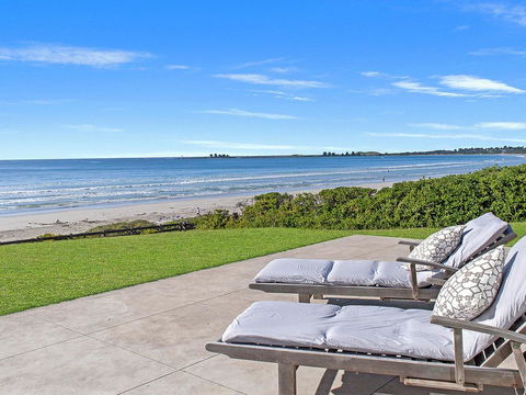 Saltwater Retreat - Accommodation Burleigh 0
