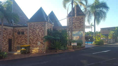 Sanctuary Resort Motor Inn - Accommodation Burleigh 0
