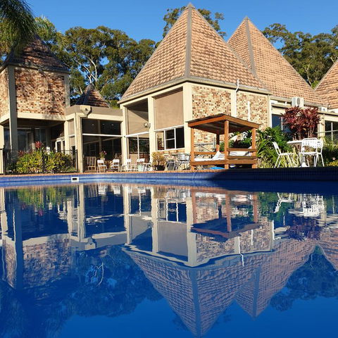 Sanctuary Resort Motor Inn - Accommodation Burleigh 3