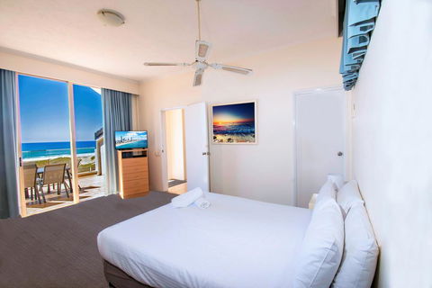 Sandcastles On Currumbin Beach - Accommodation Burleigh 2