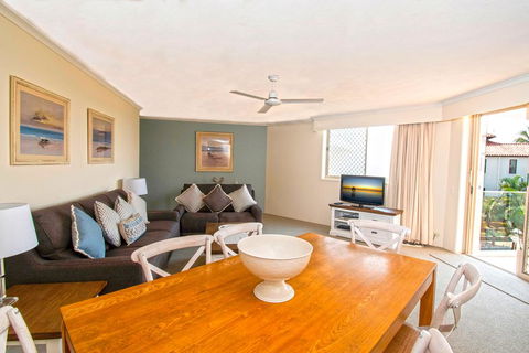 Sandcastles On Currumbin Beach - Accommodation Burleigh 3