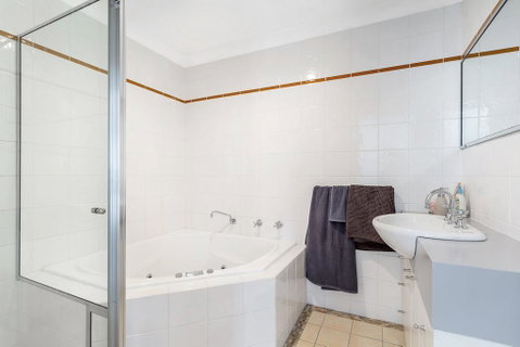 Sandcastles, 1/8 Ala Moana Way - Accommodation Burleigh 3