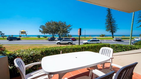 Sandrift Beachfront Apartments - Accommodation Burleigh 1