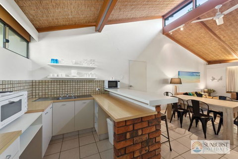 Sapphire Owl - Accommodation Burleigh 1