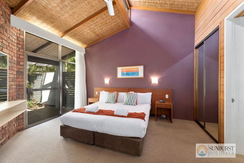Sapphire Owl - Accommodation Burleigh 3
