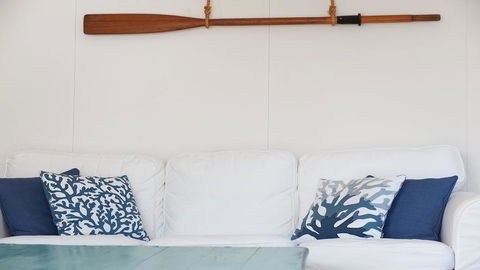 Sea Urchin, 9 Sandy Point Road - Accommodation Burleigh 1