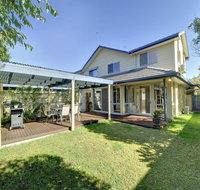 Sea Whispers  Fingal Bay - Accommodation Burleigh