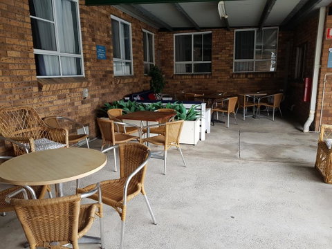 Seabreeze Beach Hotel - Accommodation Burleigh 3