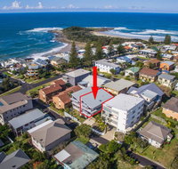 SeaCrest - plunge pool and views - Accommodation Burleigh