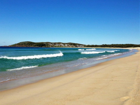 Seafaring @ Fingal Bay - Accommodation Burleigh 2