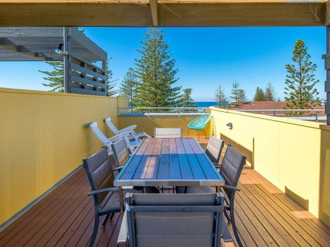 Seaspray 3 - Straight Across The Road From Main Beach Yamba - Accommodation Burleigh 3
