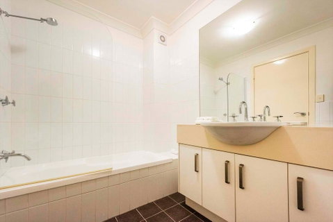 Seaspray 5 - Accommodation Burleigh 0