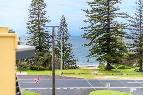 Seaspray 5 - Accommodation Burleigh 2