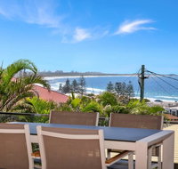 Seaview Beach House By Corporate Boardies - Accommodation Burleigh