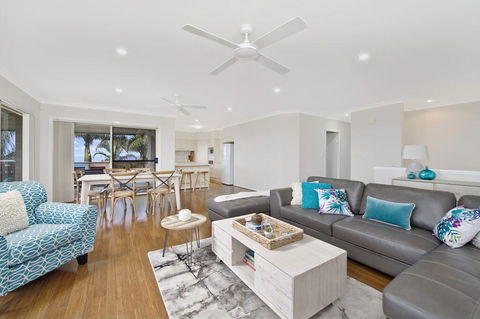 SEAVIEW DREAM - Bonny Hills - Accommodation Burleigh 2