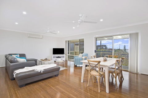 SEAVIEW DREAM - Bonny Hills - Accommodation Burleigh 1