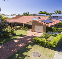 SECRET GARDEN - WiFi - Netflix - Pet Friendly - Accommodation Burleigh