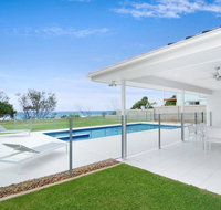 Sentosa on Tugun - Beachfront 5 Bedroom - Accommodation Burleigh
