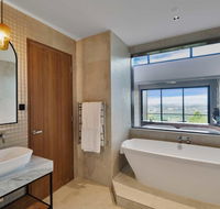 Sequoia Lodge - Accommodation Burleigh