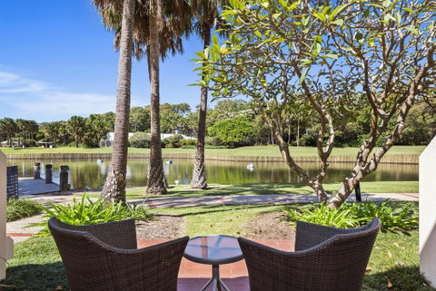 Serenity Bay Studio Apartment - Accommodation Burleigh 2