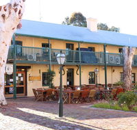 Settlers House - Accommodation Burleigh