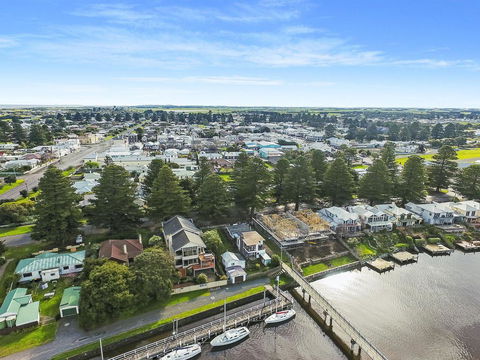 Shearwater Penthouse Apartment - Accommodation Burleigh 0