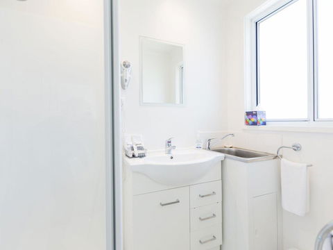 Sheoaks Cottage - Accommodation Burleigh 3