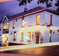 Shipwrights Arms - Accommodation Burleigh