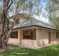 Siesta Park Holiday Resort - Accommodation Burleigh