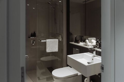 SKYE Suites Green Square - Accommodation Burleigh 1