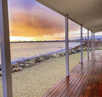 Smart Beach House  Pelican Point - Accommodation Burleigh