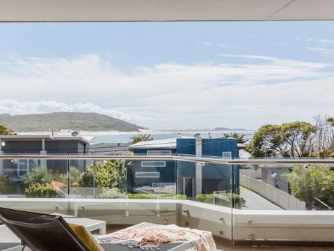 SOLARIS @ Fingal Bay - Accommodation Burleigh 0