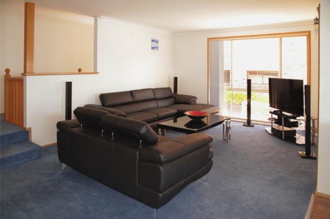 Soldiers Point Road, 50 - Accommodation Burleigh 3