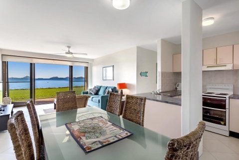 Soldiers Point Road, Harbourside, Unit 02, 07 - Accommodation Burleigh 1