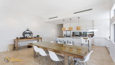 Soldiers Point Style And Sophistication - Accommodation Burleigh 2