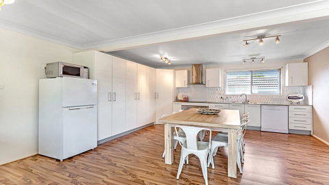 Sounds Of Sunshine Whole House - Accommodation Burleigh 3