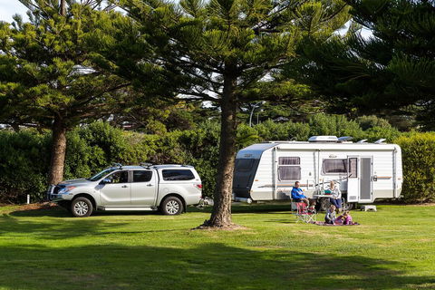 Southcombe Caravan Park - Accommodation Burleigh 3